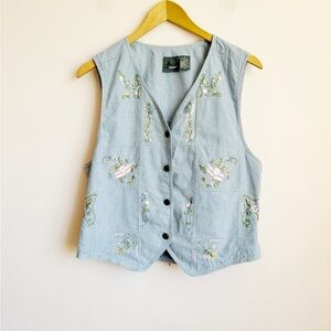 vintage light blue denim chambray vest with embroidered flowers